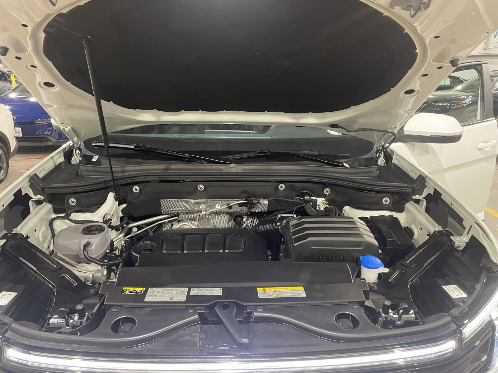 Thumbnail: 2025 Volkswagen Atlas - 32