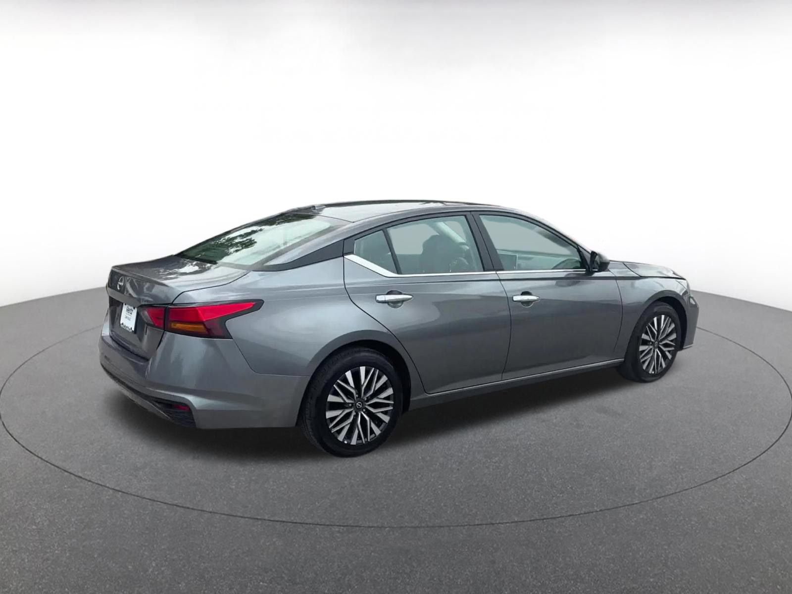 Thumbnail: 2025 Nissan Altima - 15