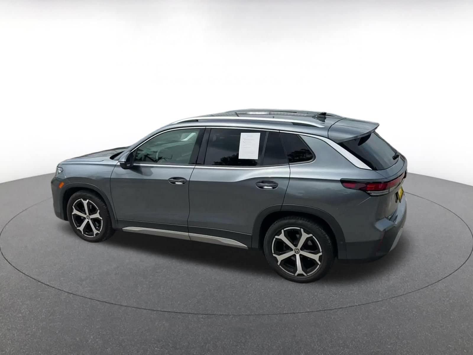 Thumbnail: 2026 Volkswagen Tiguan - 9