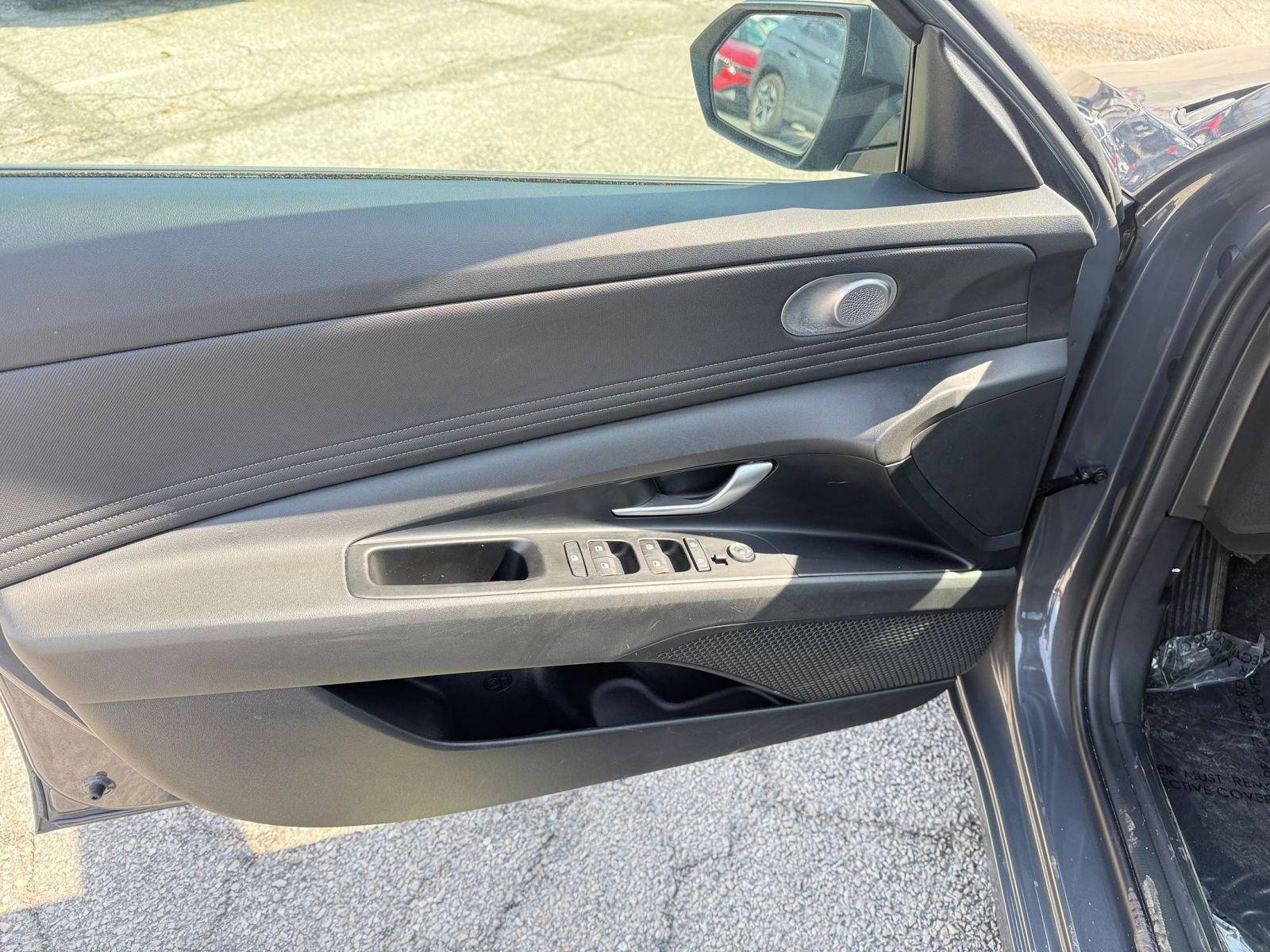 Thumbnail: 2025 Hyundai Elantra - 18