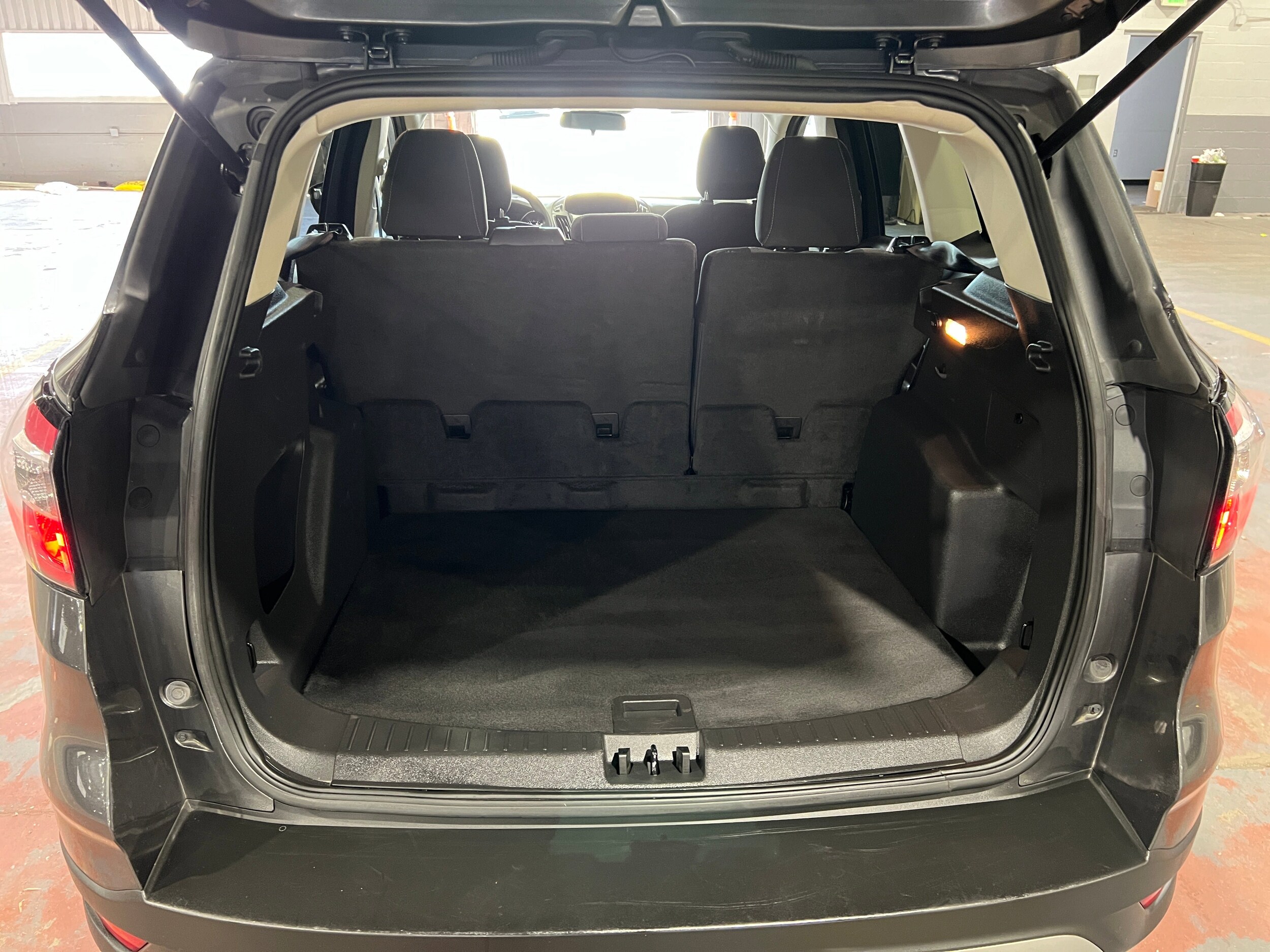 2018 Ford Escape SE 31