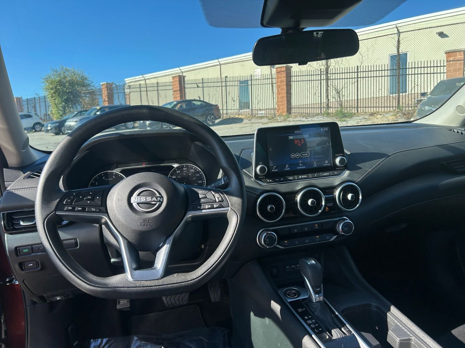 Thumbnail: 2024 Nissan Sentra - 32