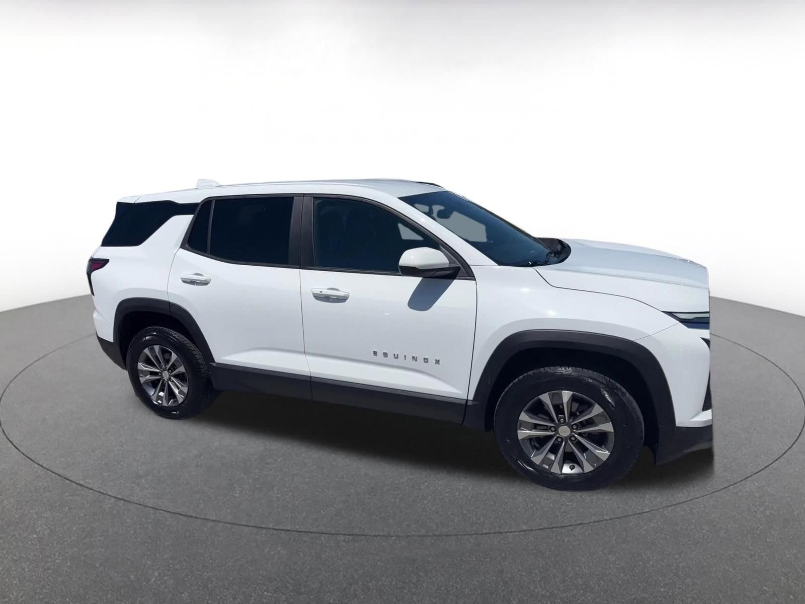Thumbnail: 2025 Chevrolet Equinox - 2