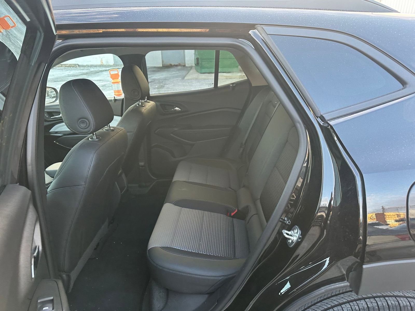 Thumbnail: 2025 Chevrolet Trax - 8