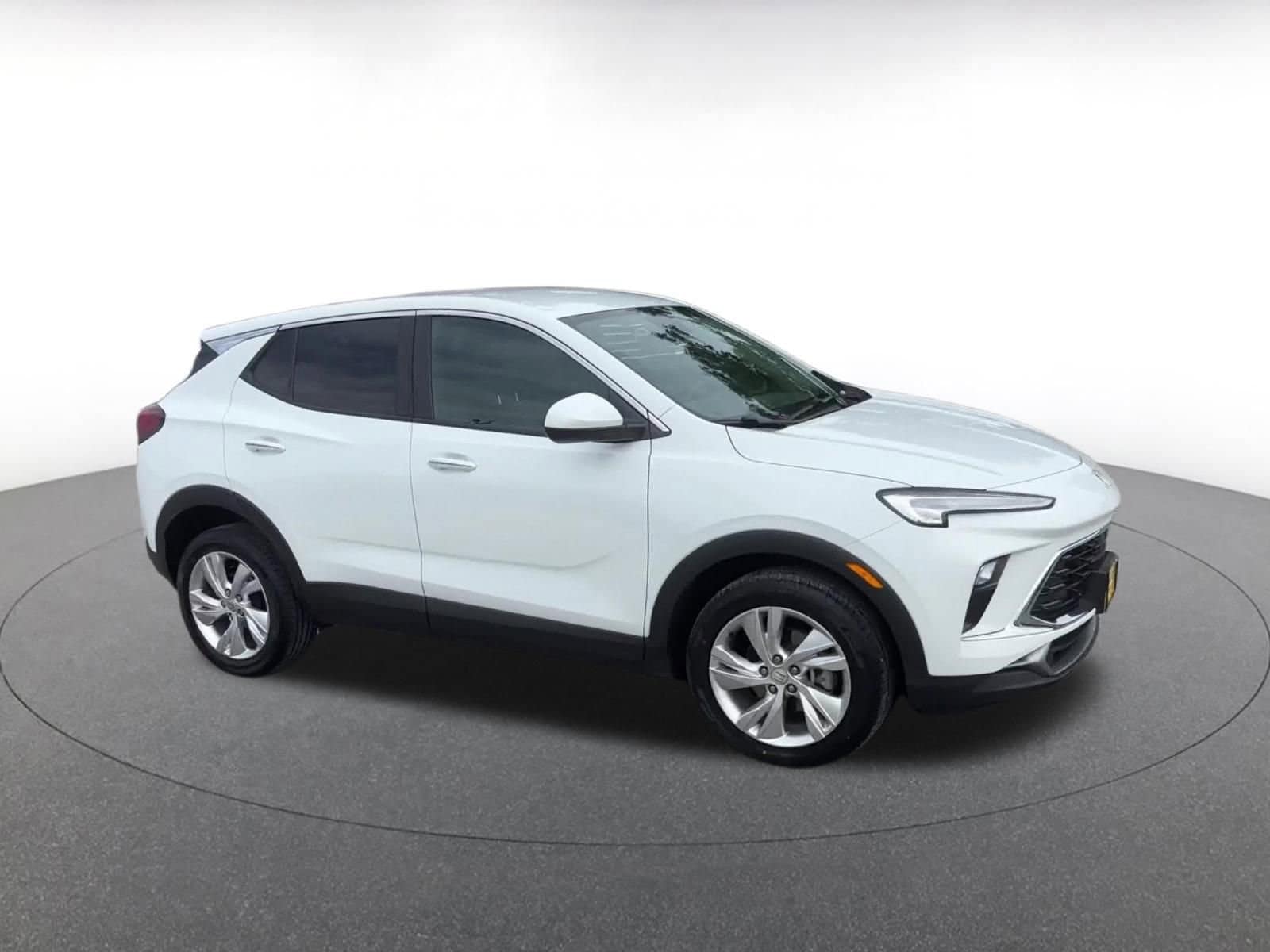 Thumbnail: 2025 Buick Encore GX - 2
