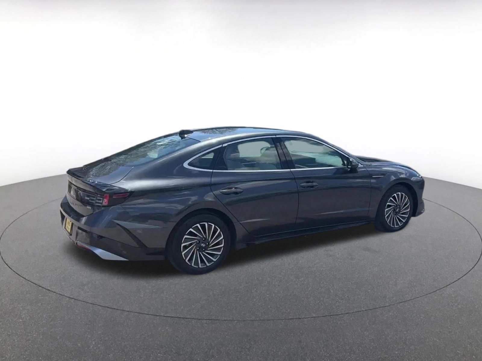 Thumbnail: 2025 Hyundai Sonata - 14