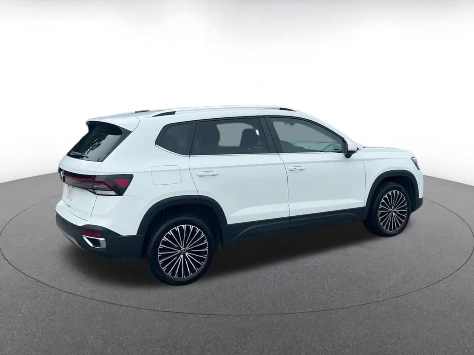 Thumbnail: 2026 Volkswagen Taos - 15