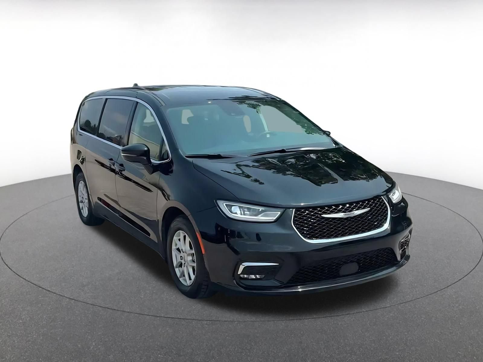 Thumbnail: 2024 Chrysler Pacifica - 2