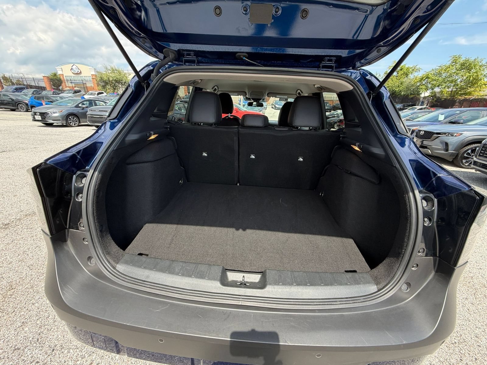 Thumbnail: 2026 Nissan Kicks - 29