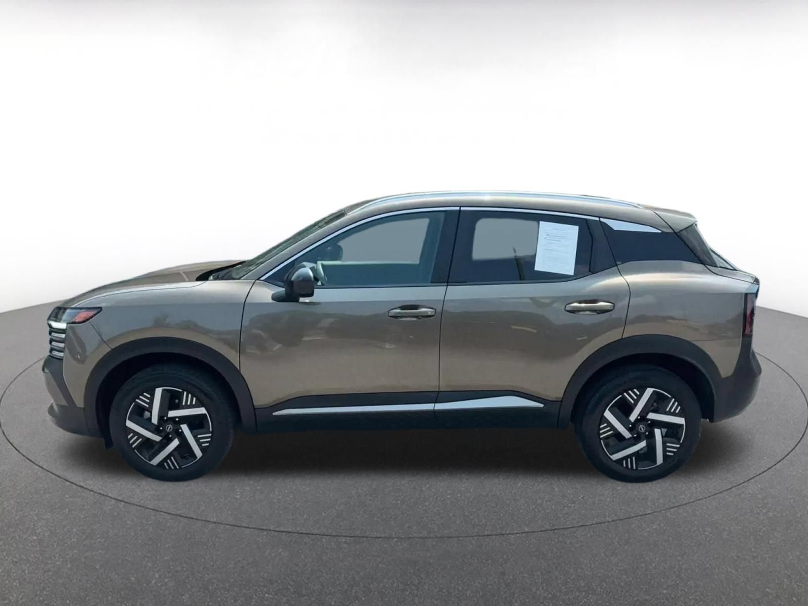 Thumbnail: 2026 Nissan Kicks - 9