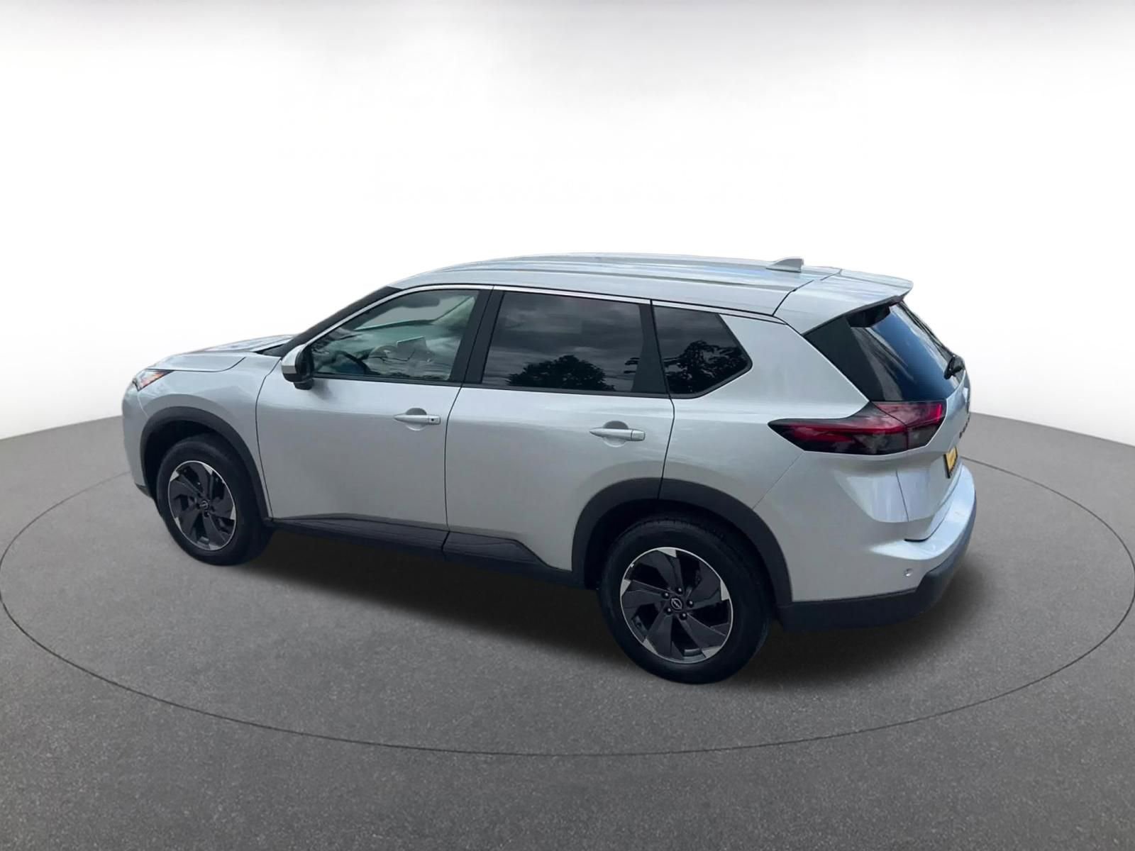 Thumbnail: 2025 Nissan Rogue - 10
