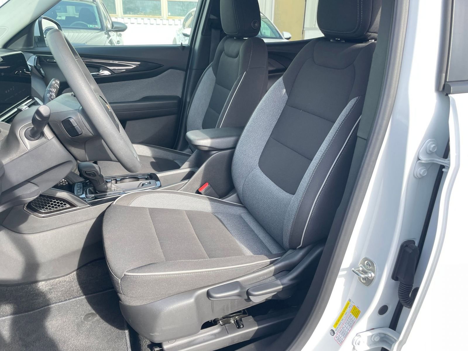 Thumbnail: 2025 Chevrolet TrailBlazer - 24