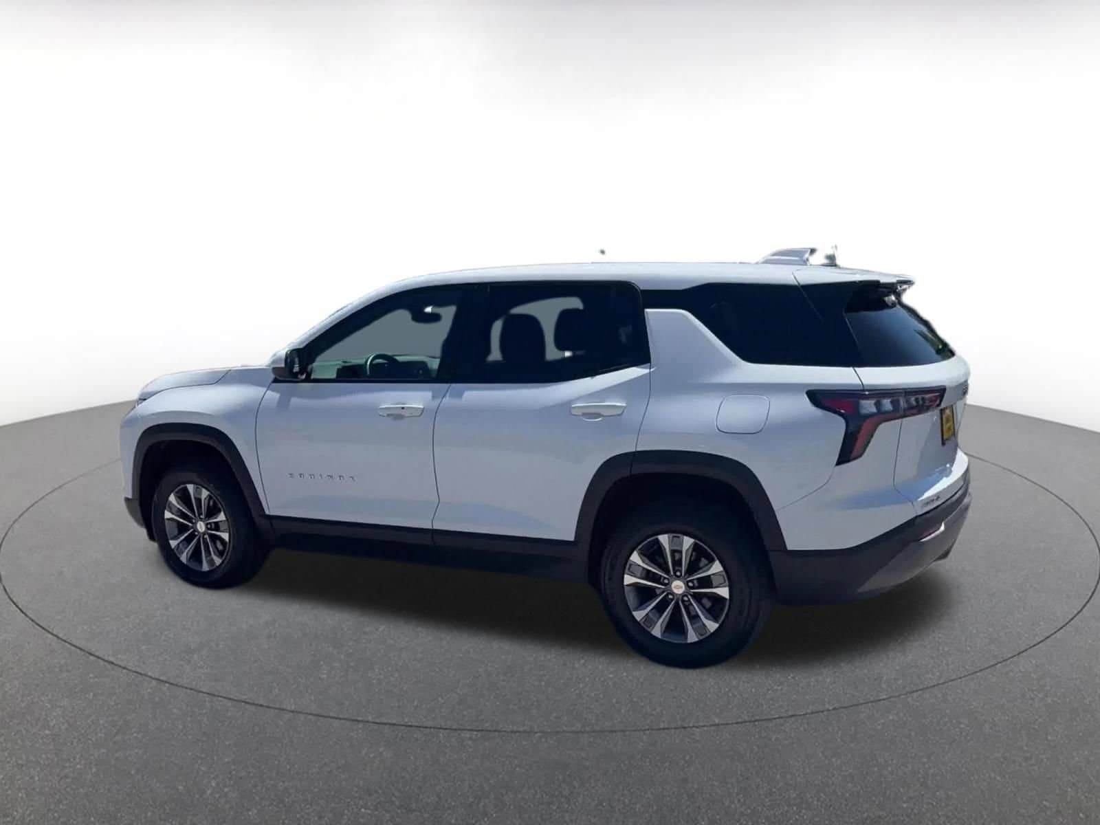 Thumbnail: 2025 Chevrolet Equinox - 10