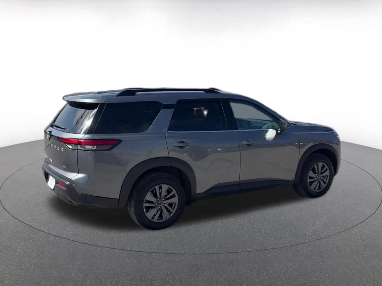 Thumbnail: 2025 Nissan Pathfinder - 14