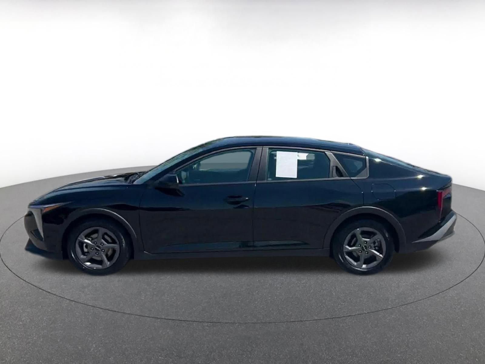 Thumbnail: 2025 Kia K4 - 9