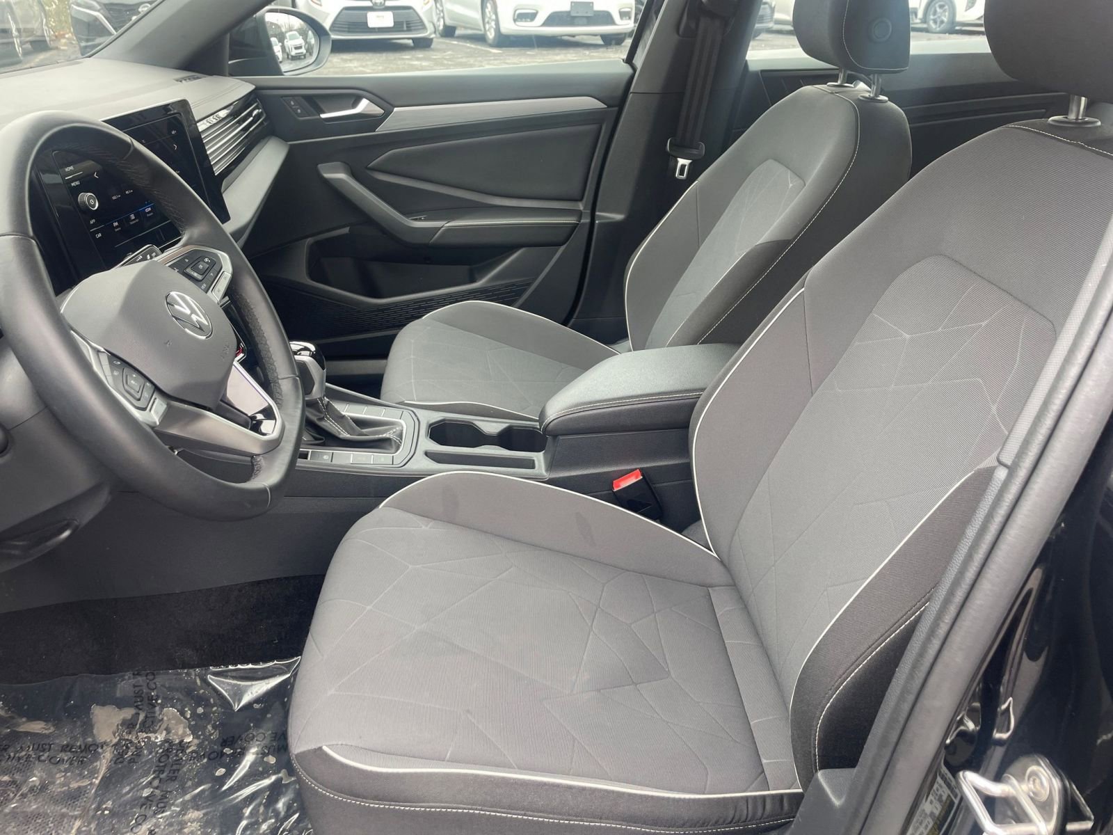 Thumbnail: 2025 Volkswagen Jetta - 22