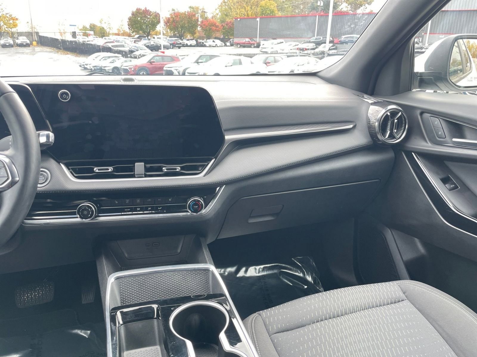 Thumbnail: 2025 Chevrolet Equinox - 34