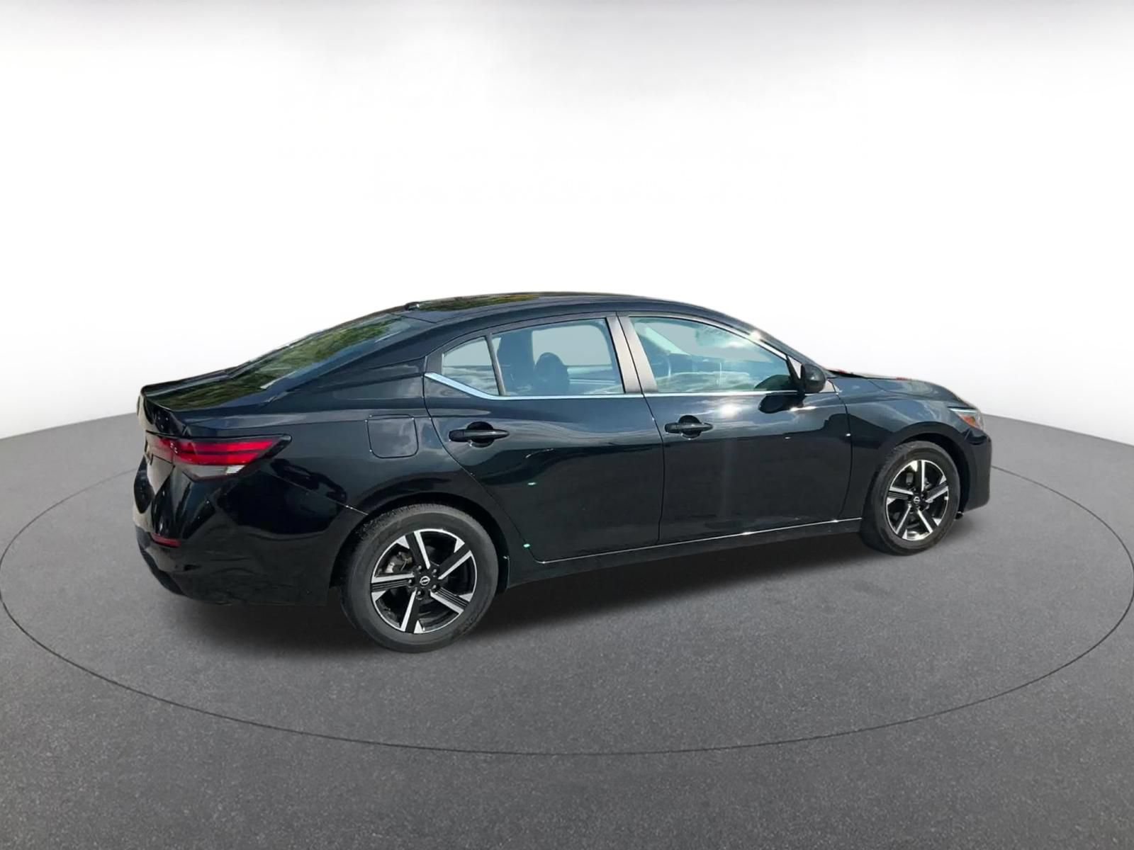 Thumbnail: 2025 Nissan Sentra - 15