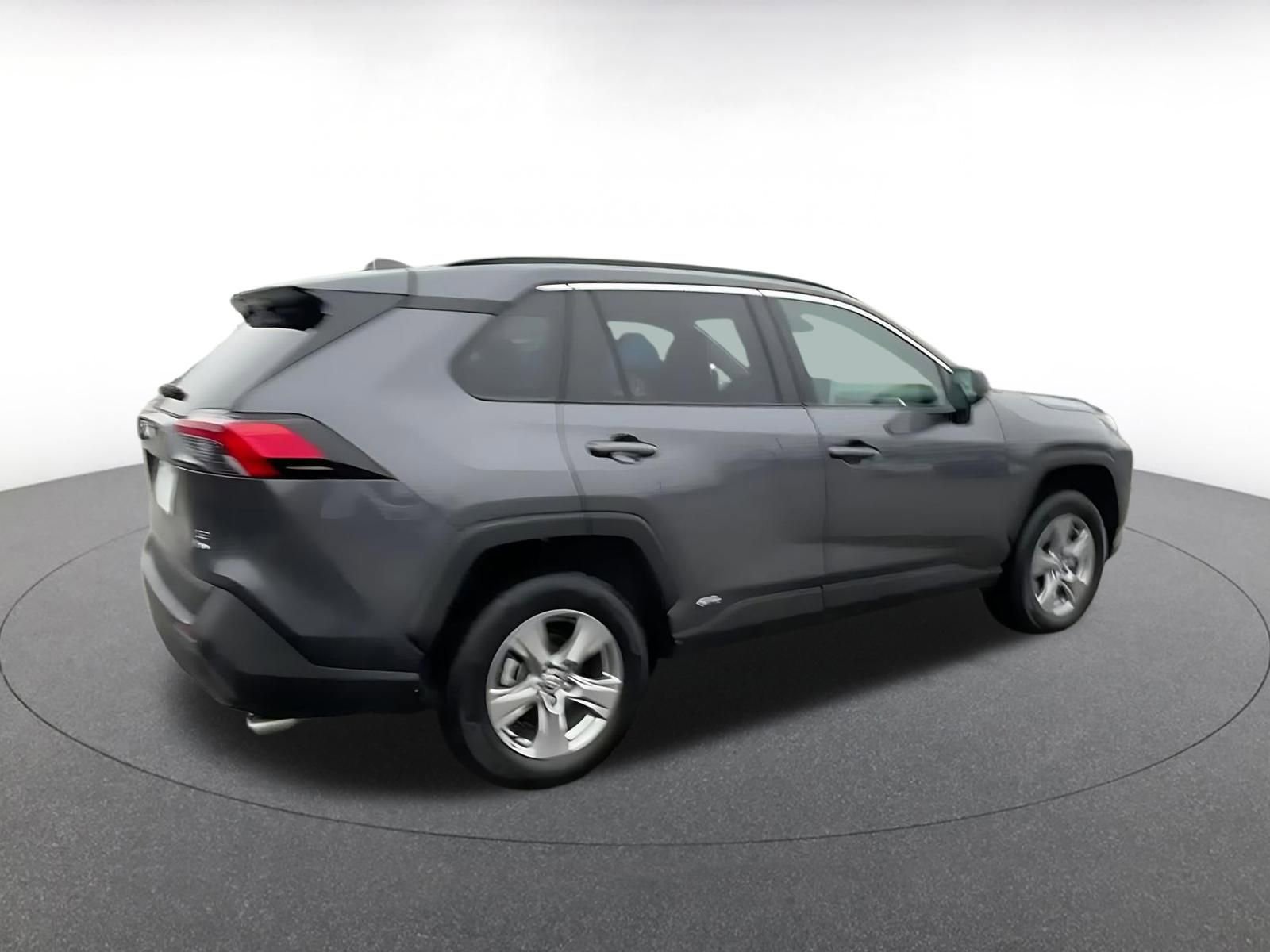 Thumbnail: 2025 Toyota RAV4 - 15