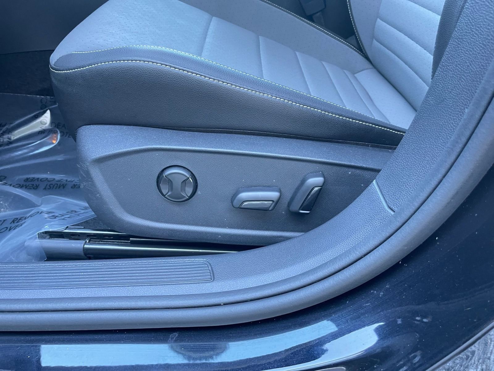 Thumbnail: 2025 Volkswagen Jetta - 23