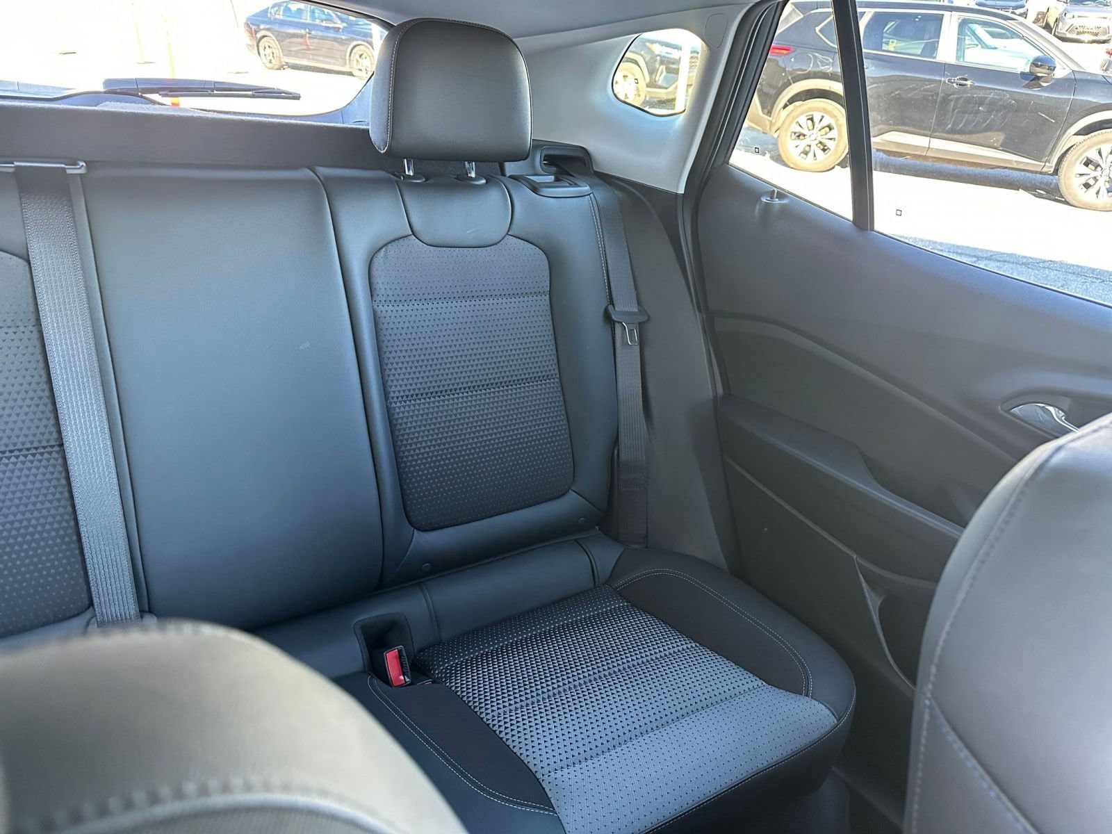 Thumbnail: 2025 Chevrolet Trax - 35