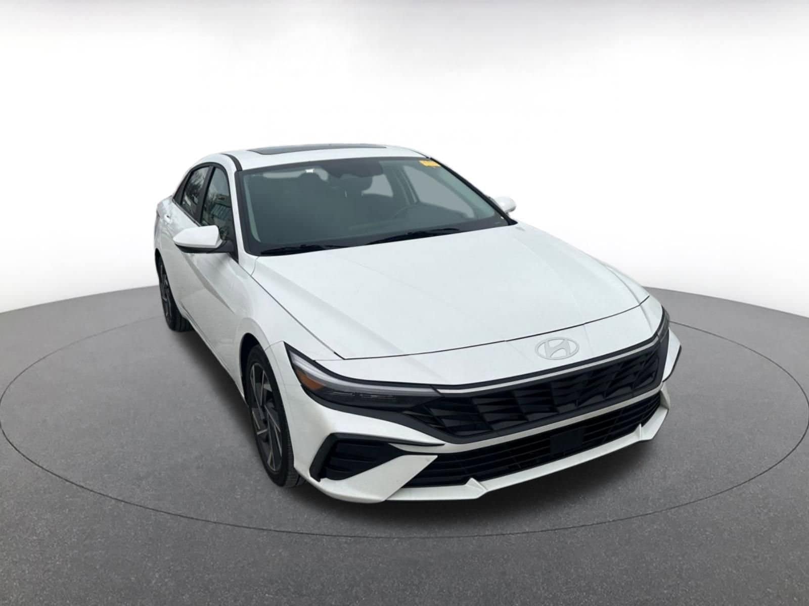 Thumbnail: 2025 Hyundai Elantra - 1