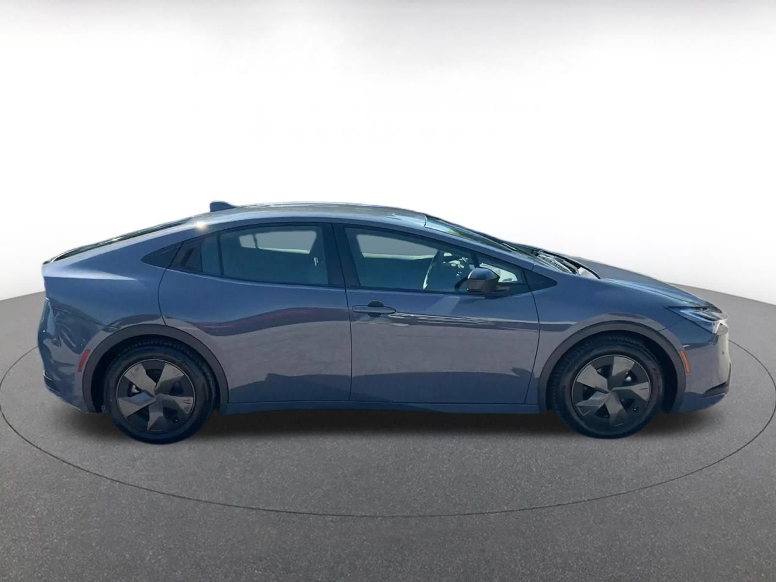 Thumbnail: 2025 Toyota Prius - 16