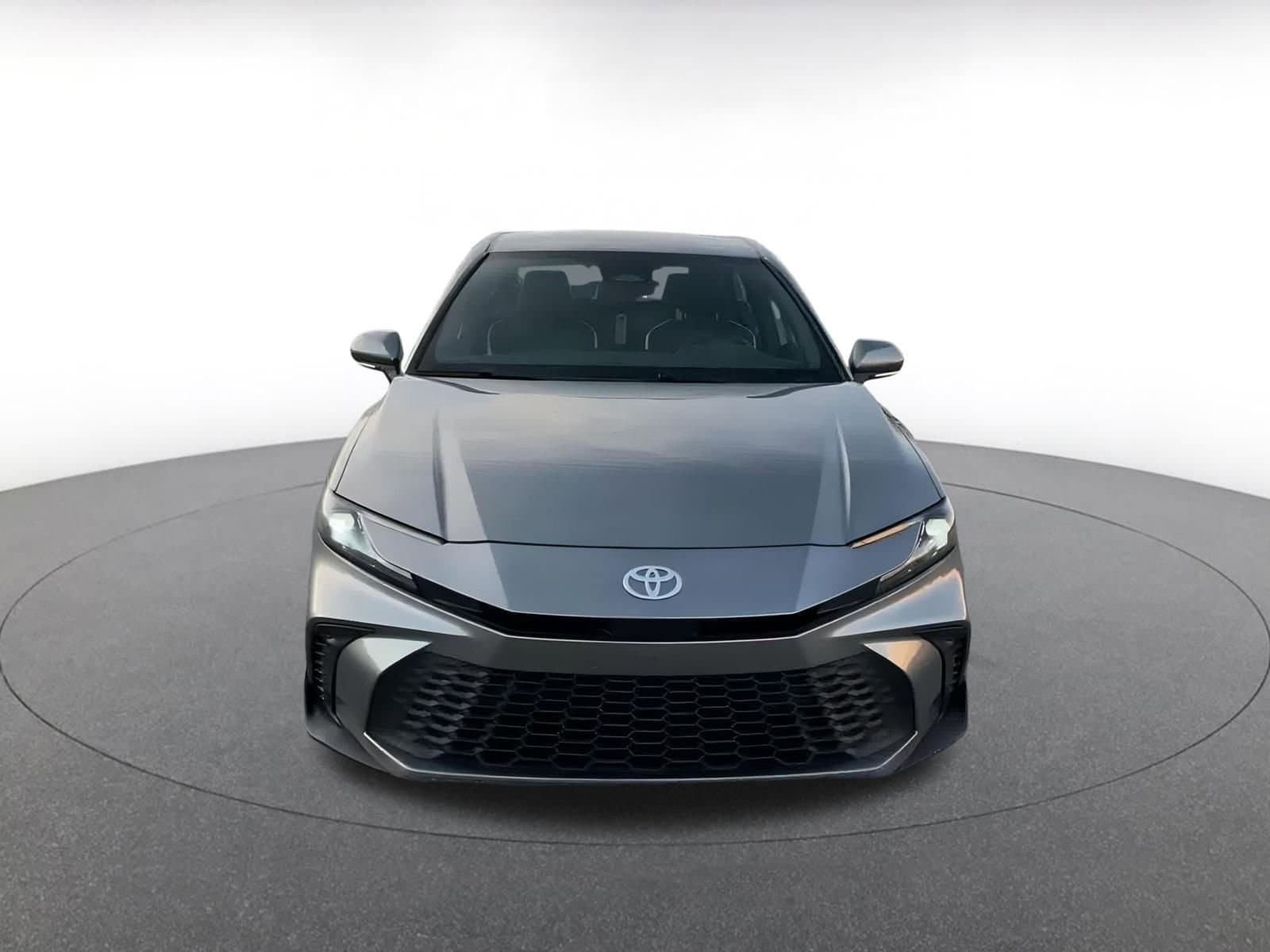 Thumbnail: 2025 Toyota Camry - 3