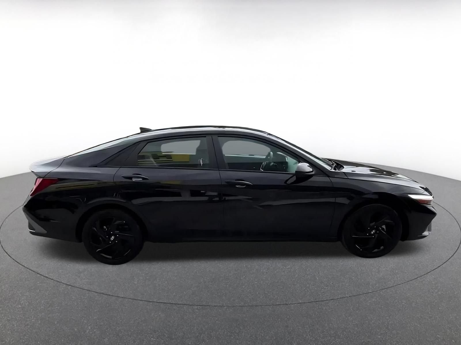 Thumbnail: 2026 Hyundai Elantra - 16