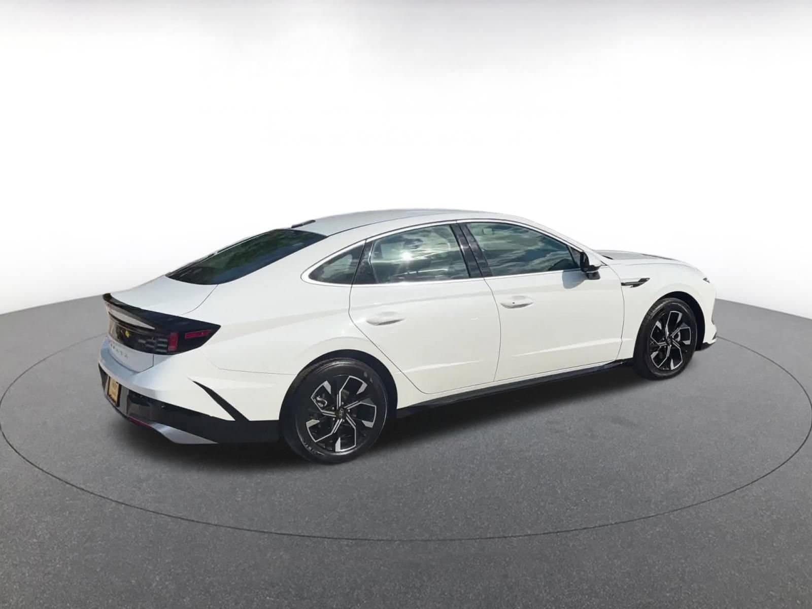 Thumbnail: 2025 Hyundai Sonata - 15