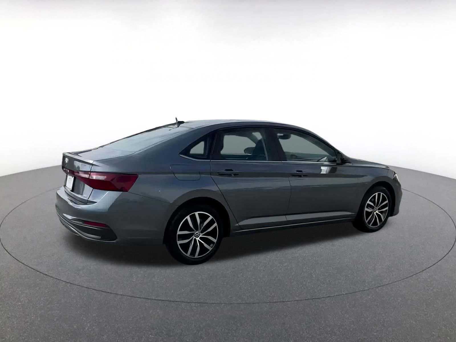 Thumbnail: 2025 Volkswagen Jetta - 14