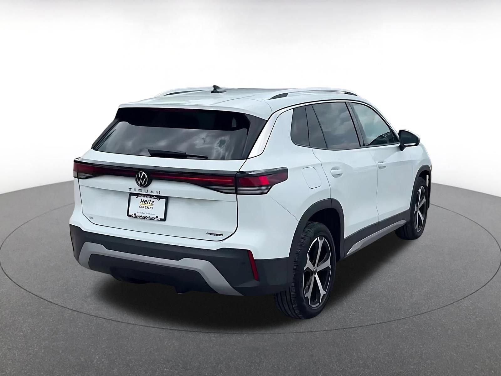 Thumbnail: 2026 Volkswagen Tiguan - 11