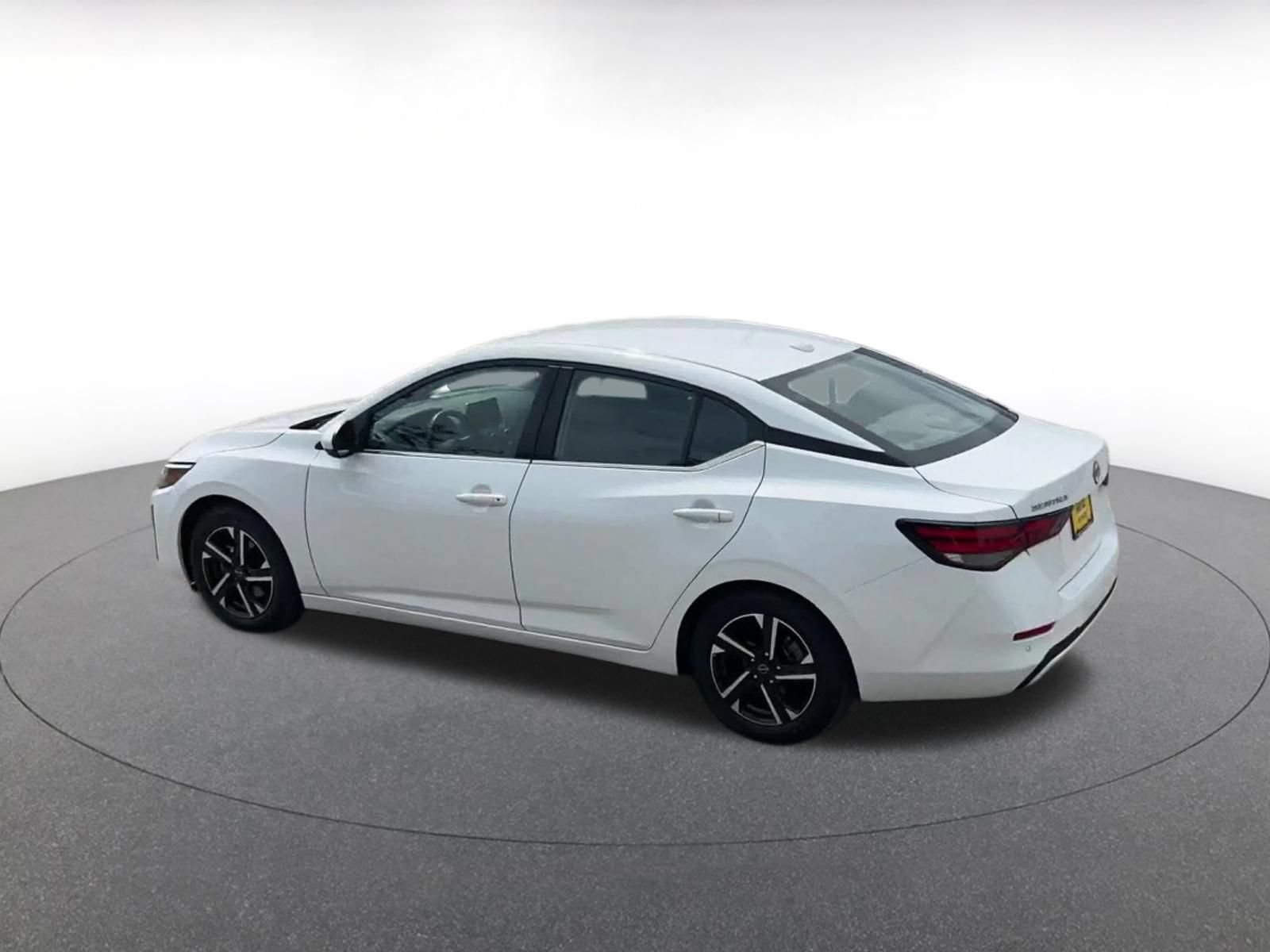 Thumbnail: 2025 Nissan Sentra - 10