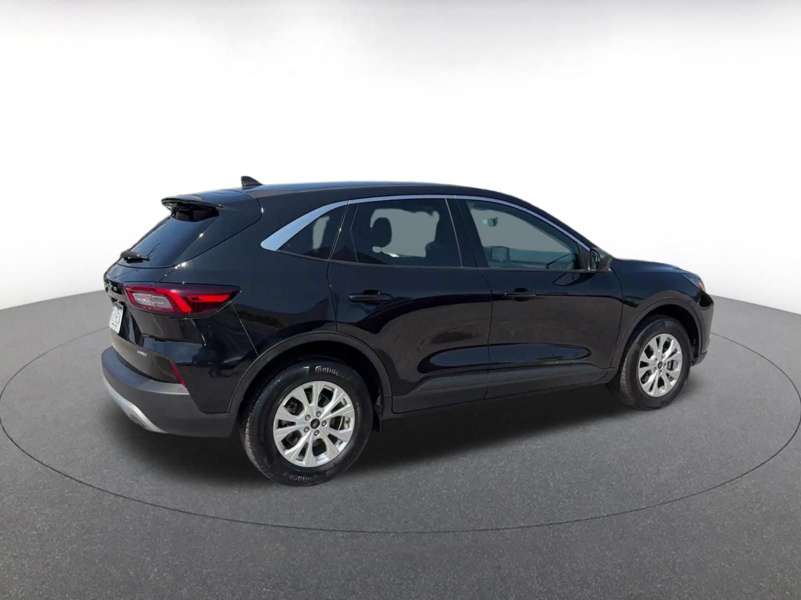 Thumbnail: 2024 Ford Escape - 15