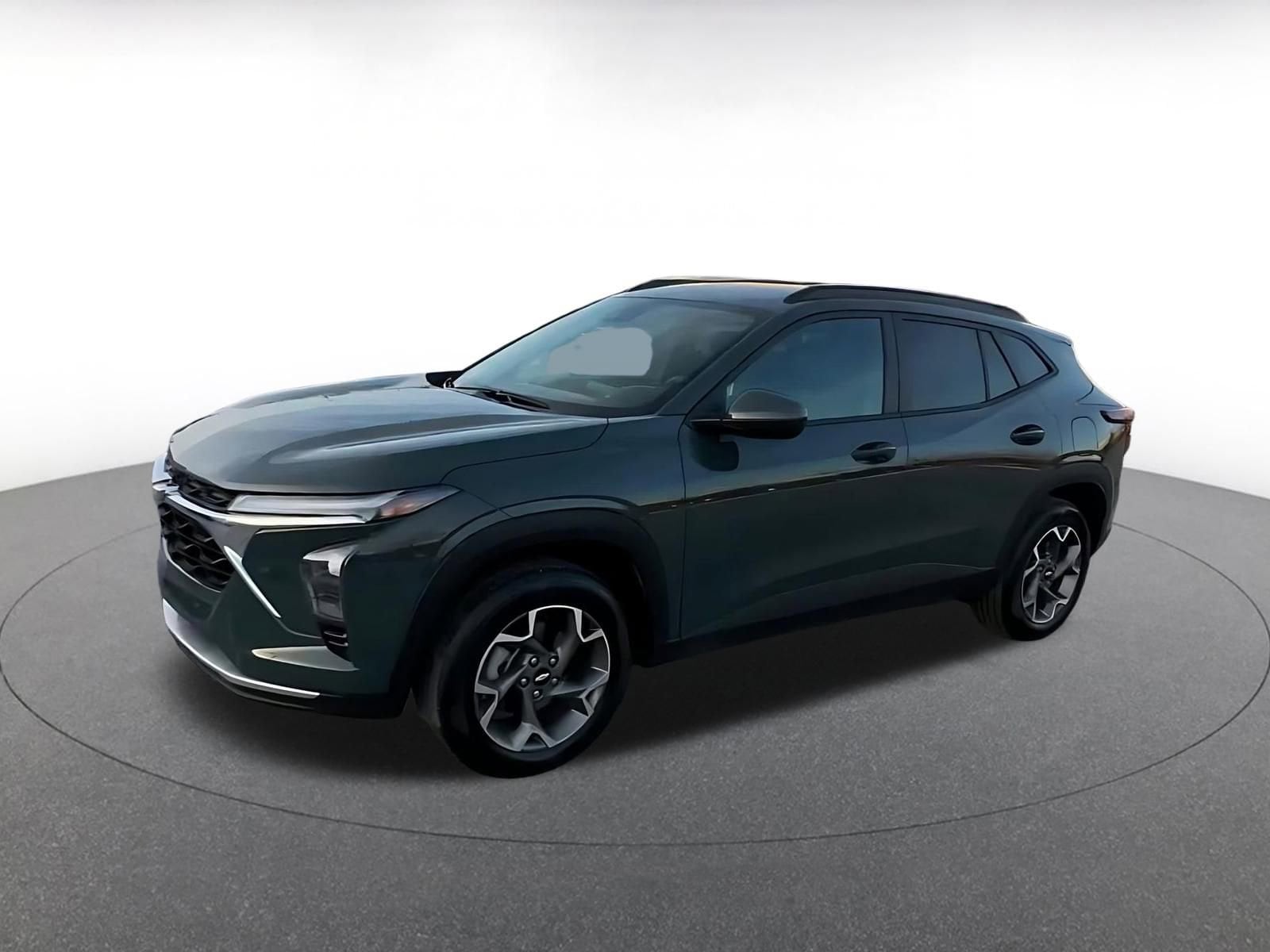 Thumbnail: 2025 Chevrolet Trax - 8