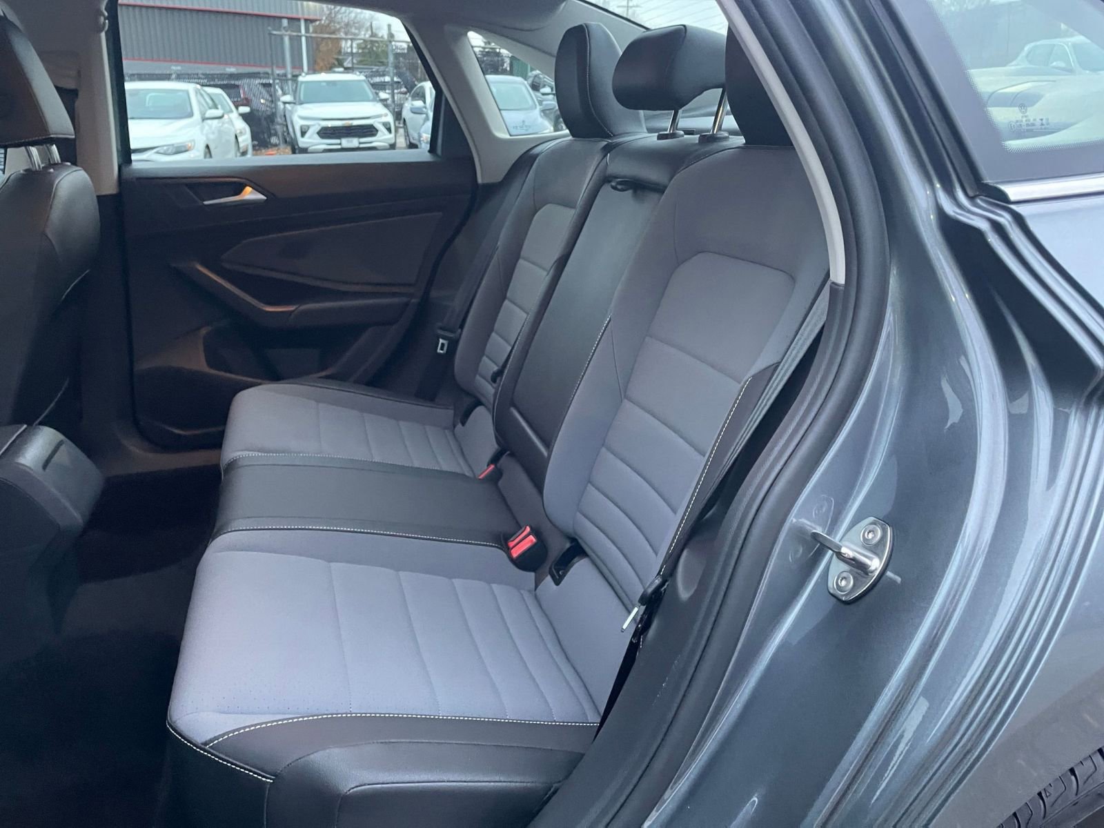 Thumbnail: 2025 Volkswagen Jetta - 23