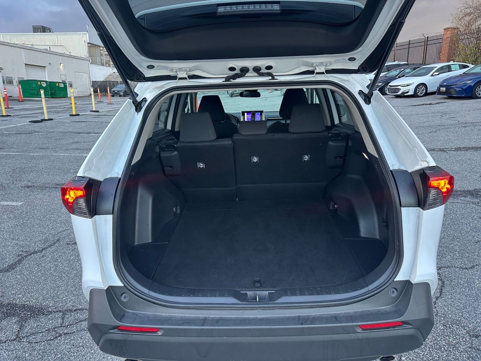 Thumbnail: 2025 Toyota RAV4 - 30