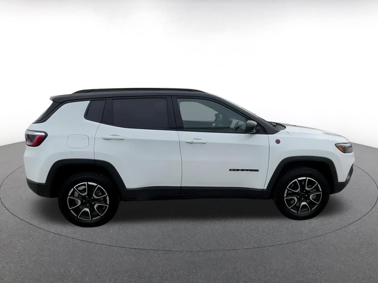 Thumbnail: 2025 Jeep Compass - 16