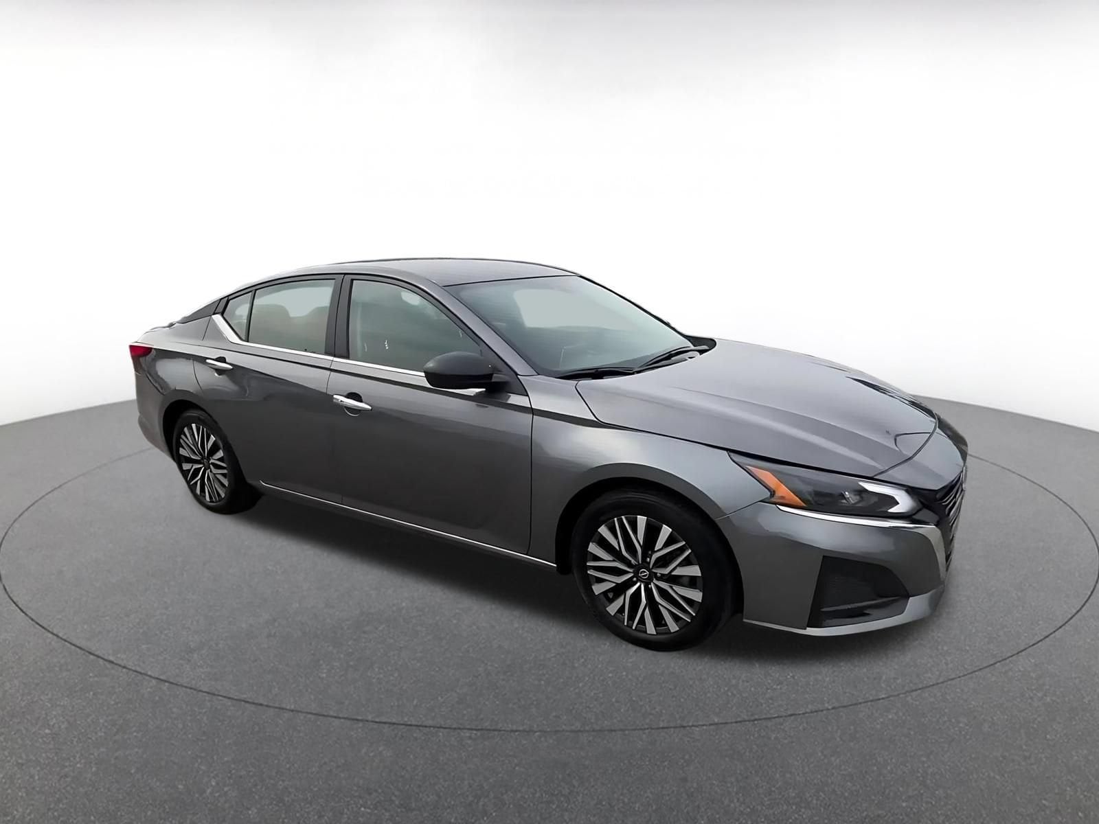 Thumbnail: 2025 Nissan Altima - 2