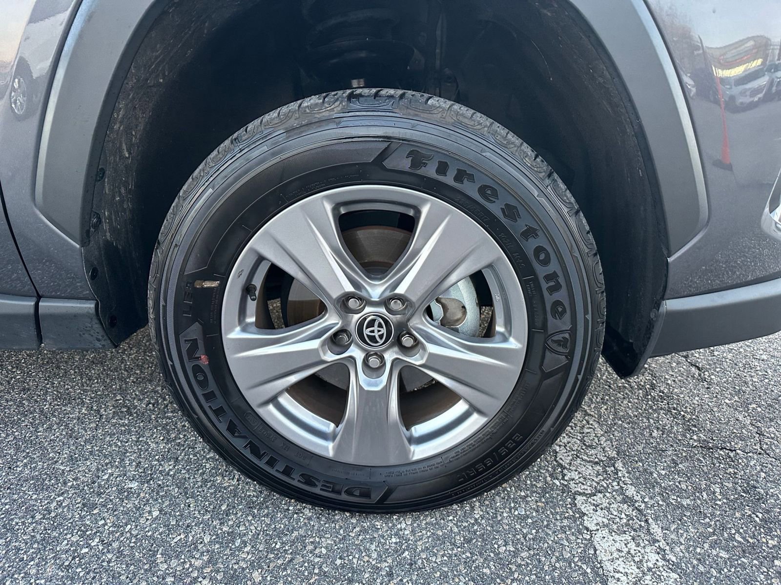 Thumbnail: 2025 Toyota RAV4 - 29