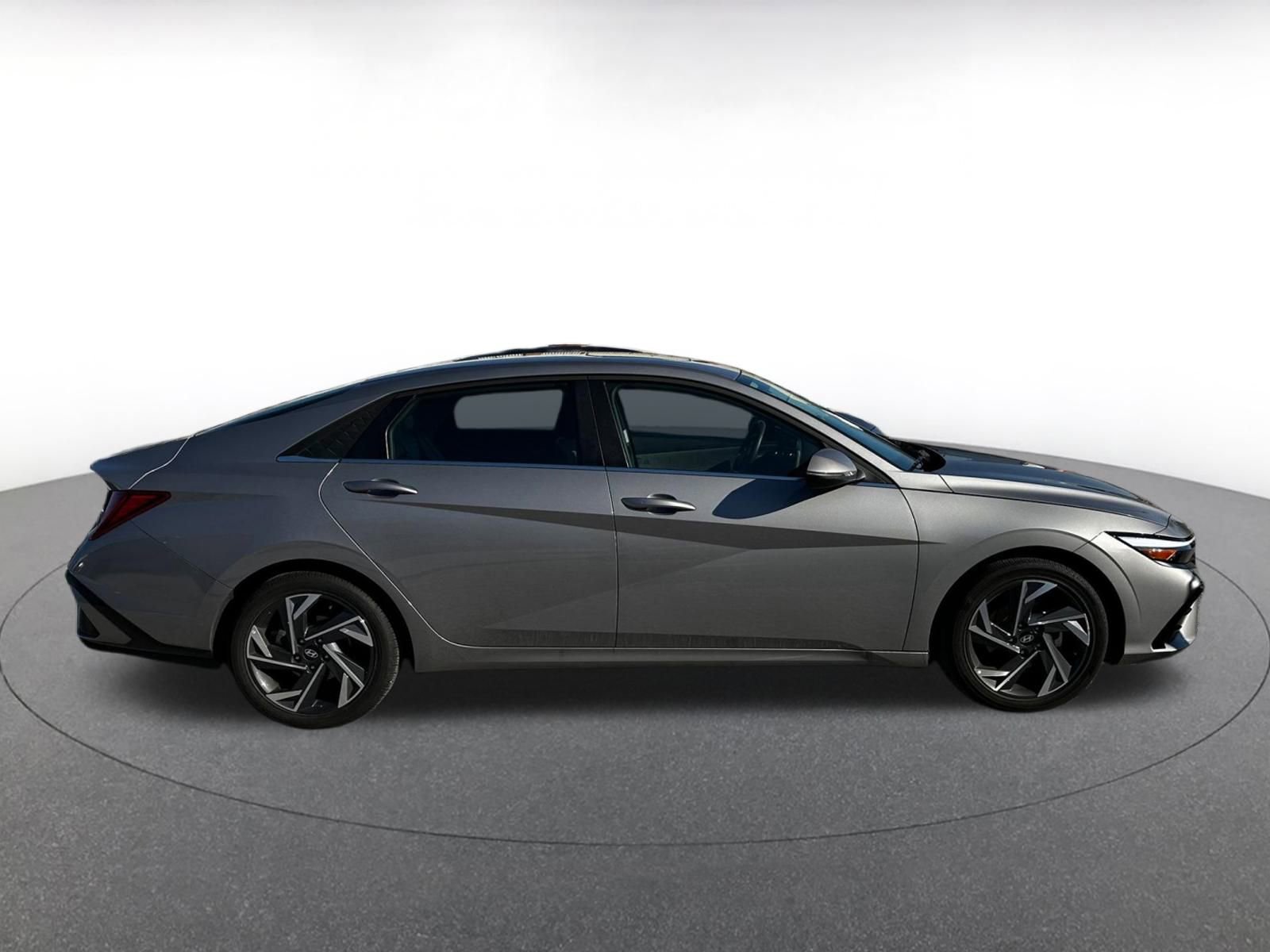 Thumbnail: 2025 Hyundai Elantra - 2