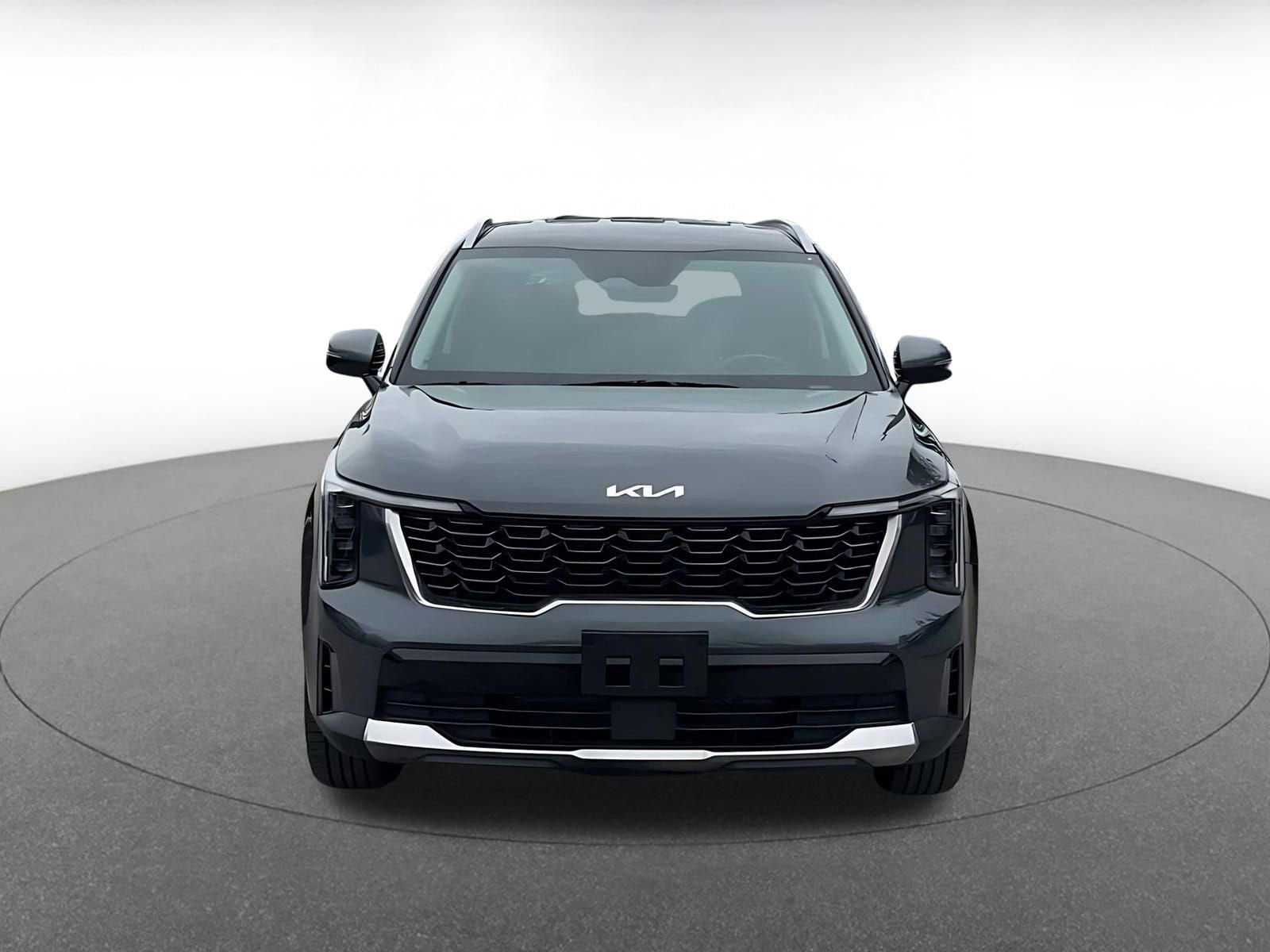 Thumbnail: 2024 Kia Sorento - 4