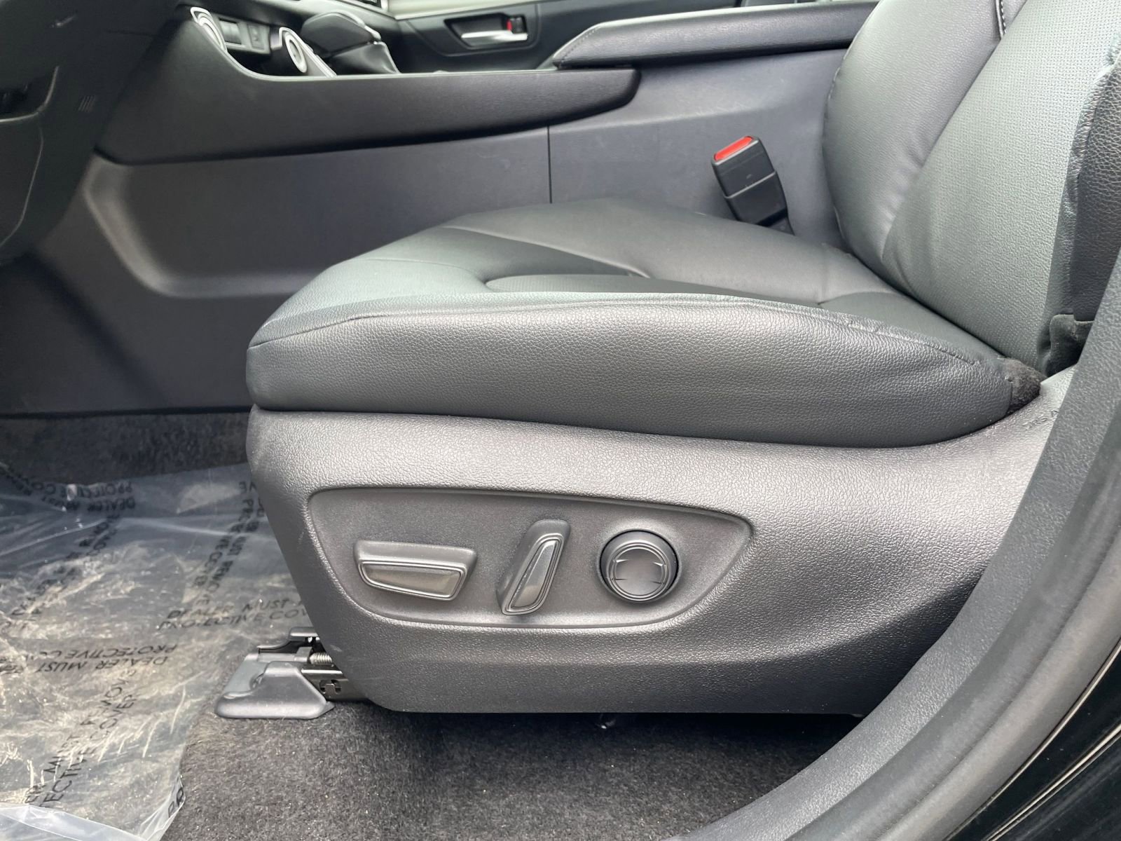 Thumbnail: 2025 Toyota Grand Highlander - 24