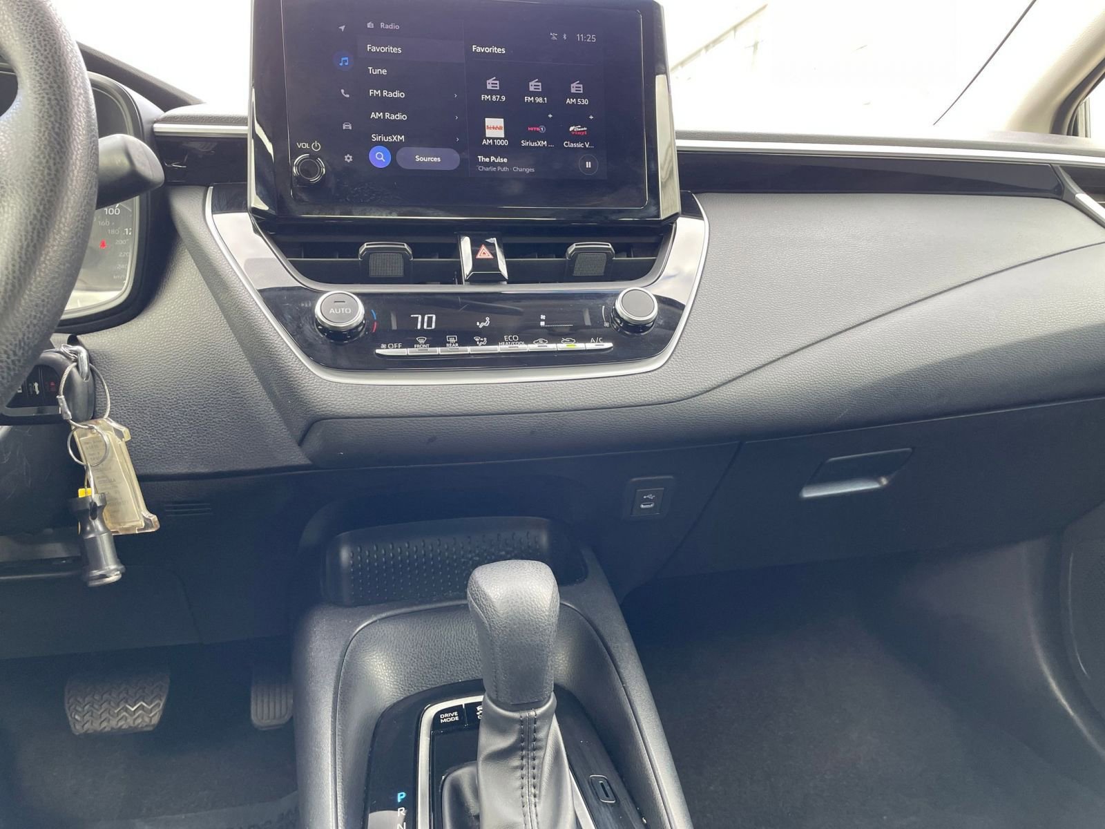 Thumbnail: 2025 Toyota Corolla - 18