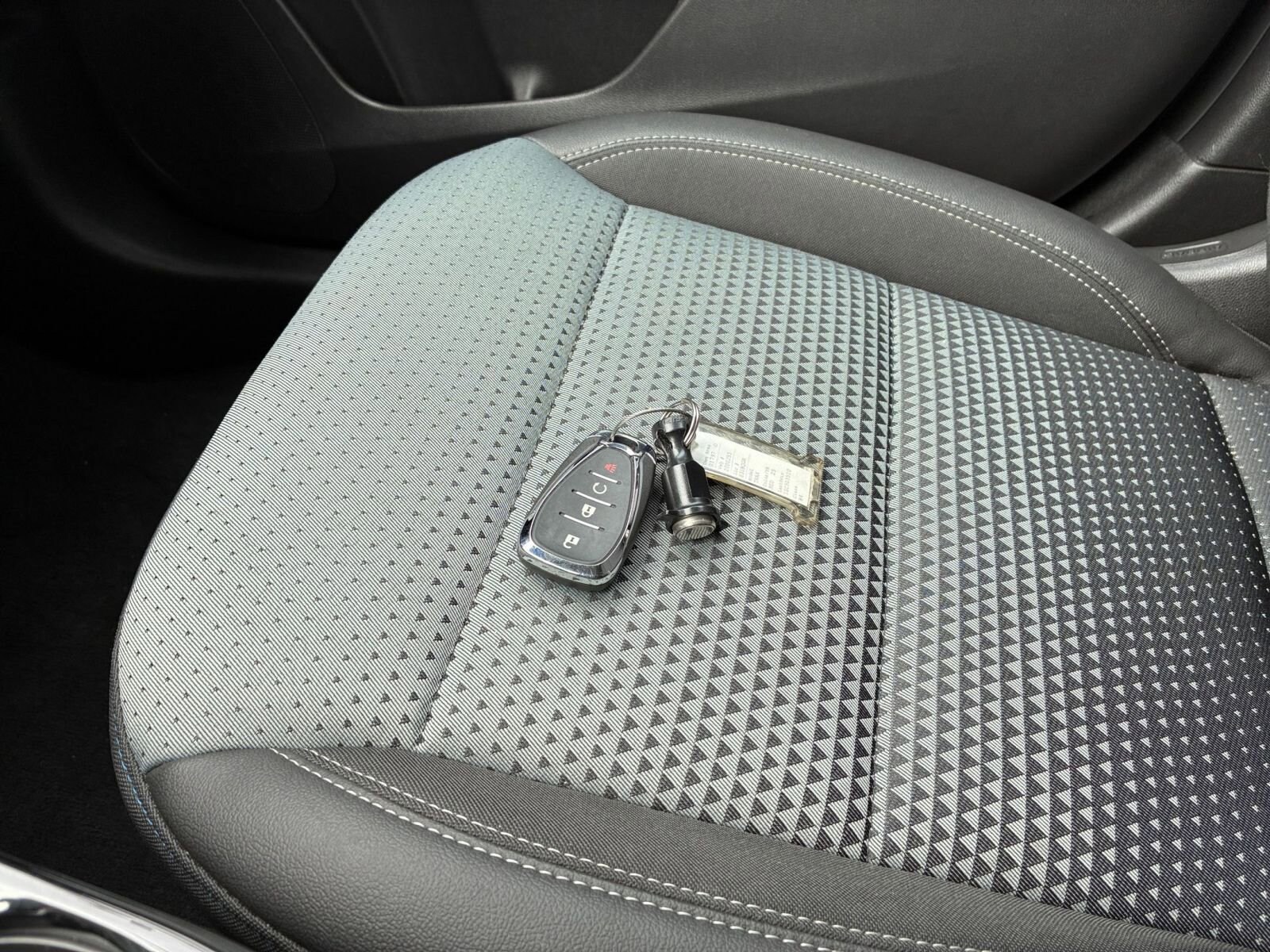 Thumbnail: 2025 Chevrolet Trax - 18