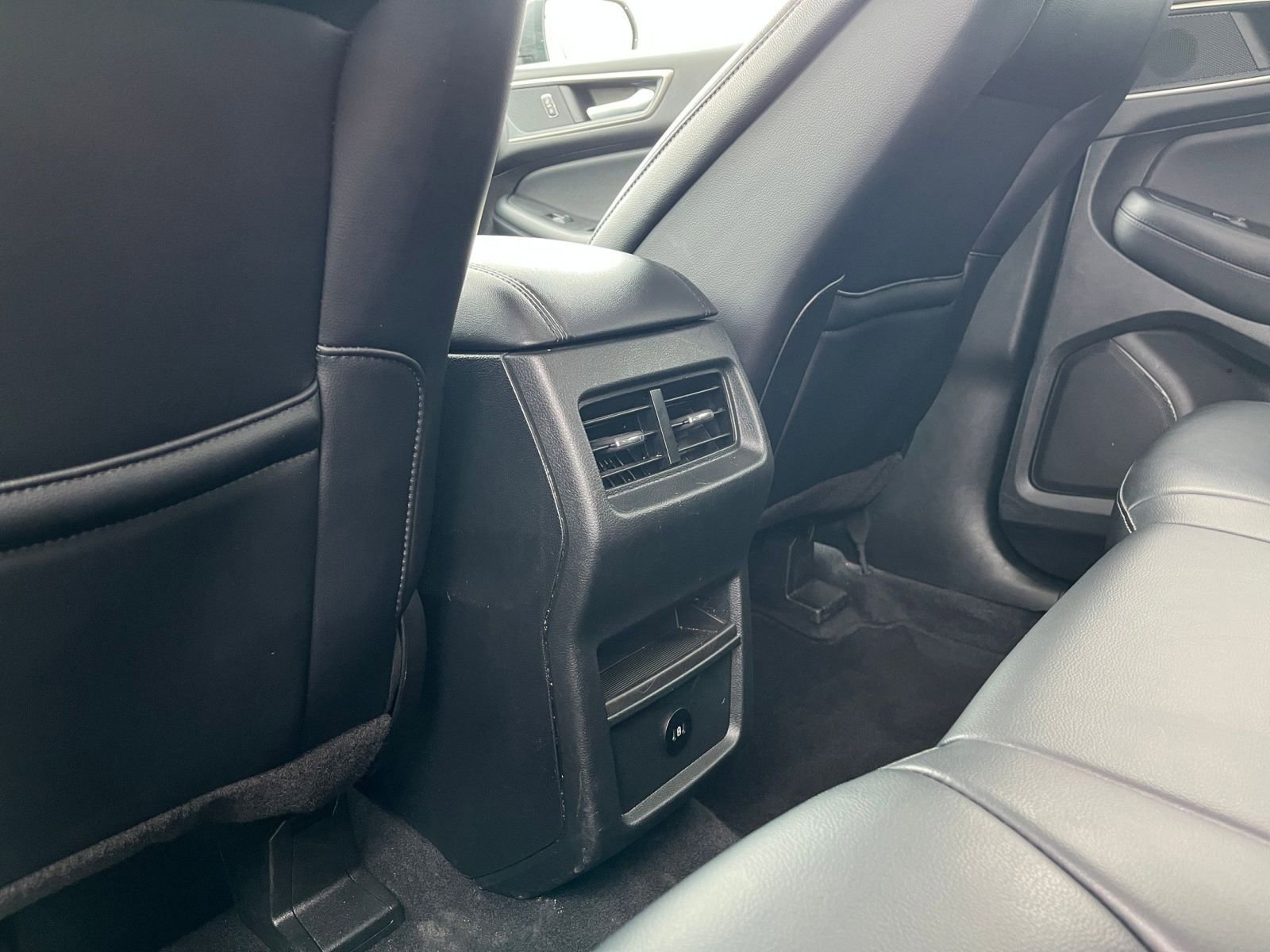 2024 Ford Edge SEL 25