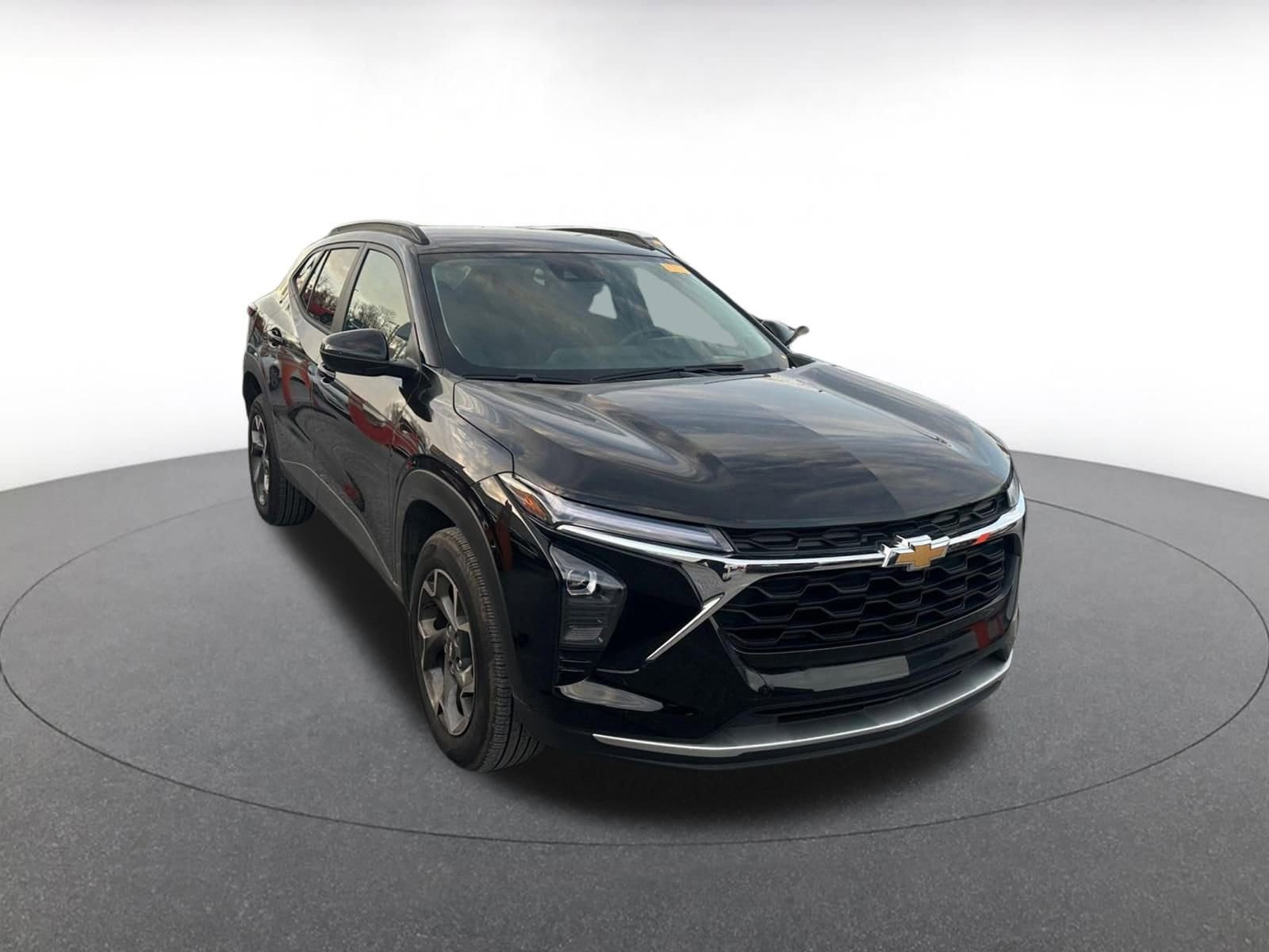 Thumbnail: 2025 Chevrolet Trax - 1
