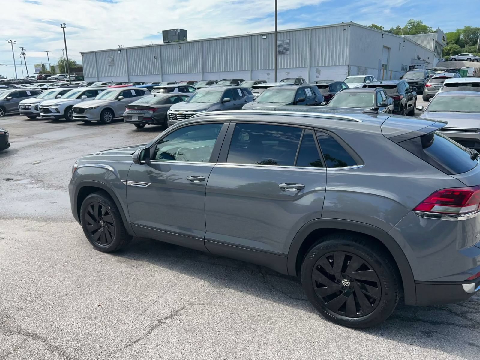 Thumbnail: 2026 Volkswagen Atlas - 9