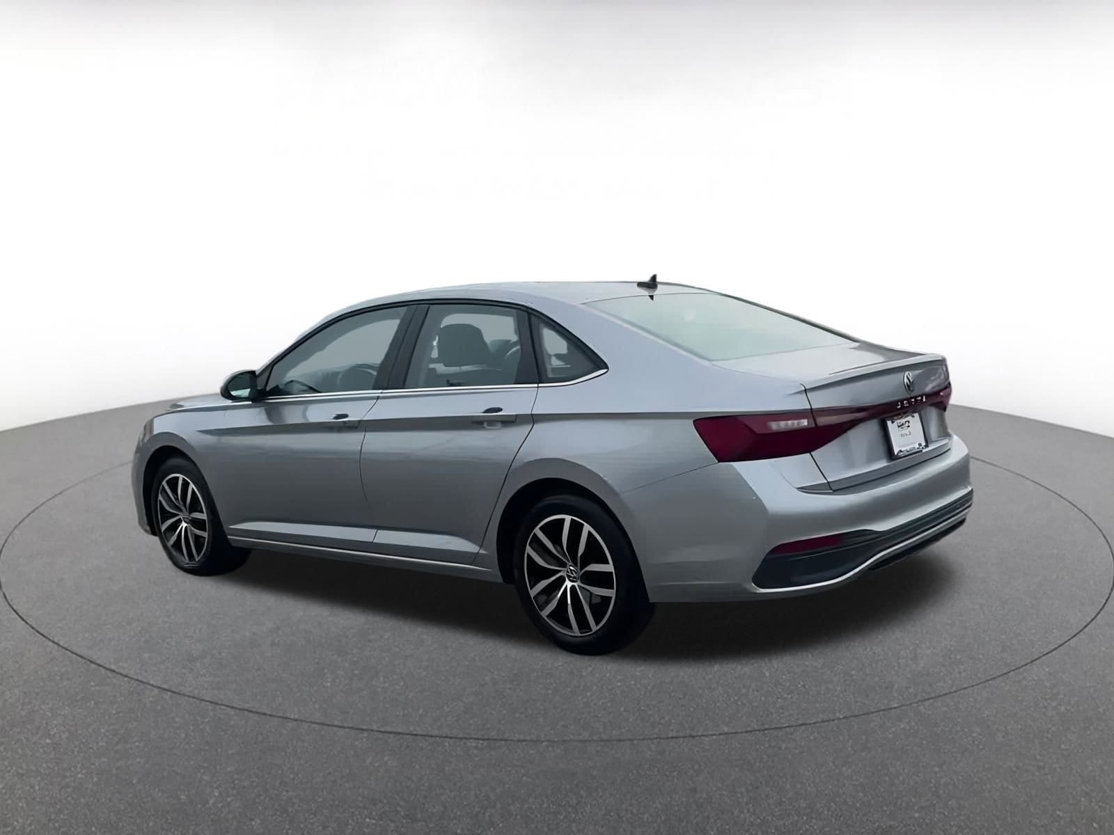 Thumbnail: 2025 Volkswagen Jetta - 8