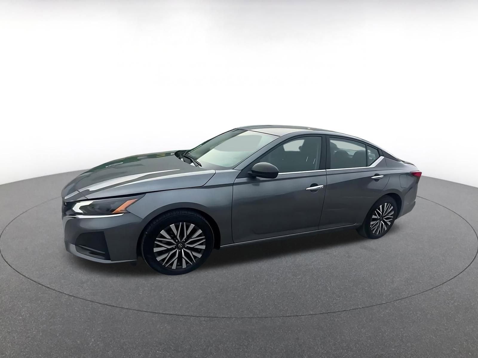 Thumbnail: 2025 Nissan Altima - 8